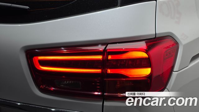 Kia Canival 2019 — photo 9