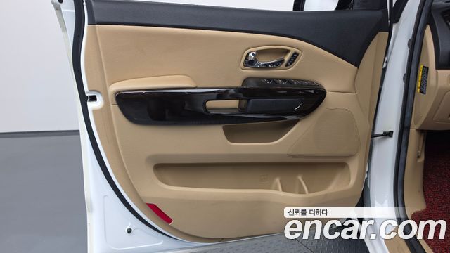 Kia Canival 2019 — photo 14