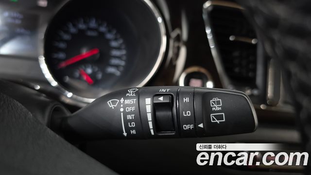 Kia Canival 2019 — photo 30