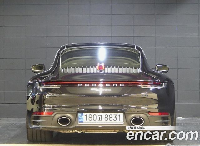 Porsche 911 2022 — photo 3