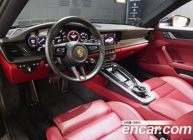 Porsche 911 2022 — photo 4