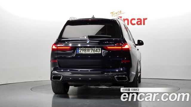 BMW X7 2021 — photo 4