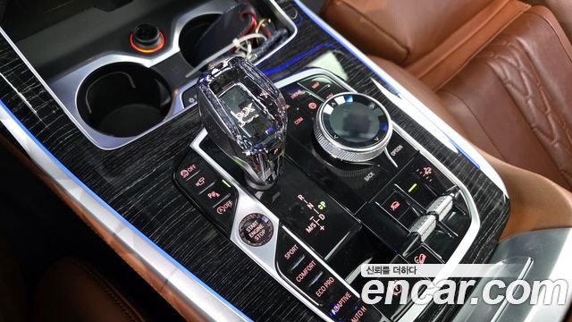 BMW X7 2021 — photo 9