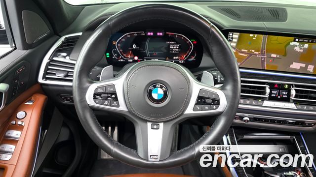 BMW X7 2021 — photo 13