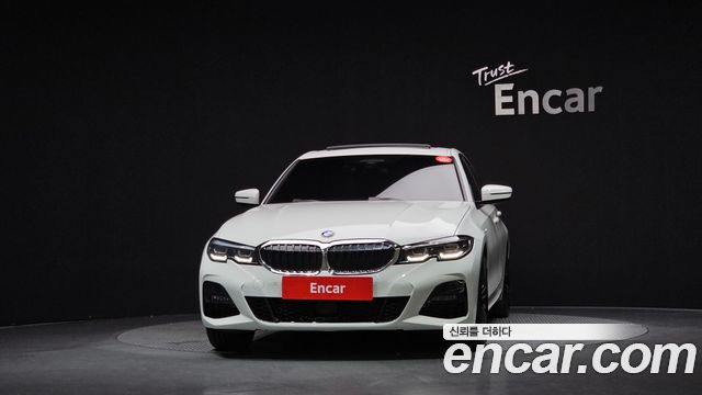 BMW 3-Series 2022 — photo 3