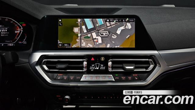 BMW 3-Series 2022 — photo 13
