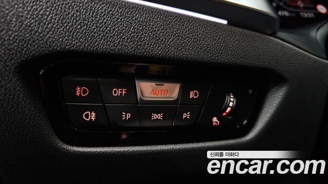 BMW 3-Series 2022 — photo 18