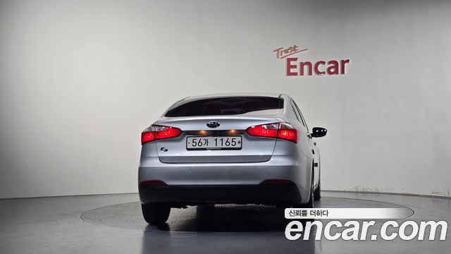 Kia K3 2015 — photo 4