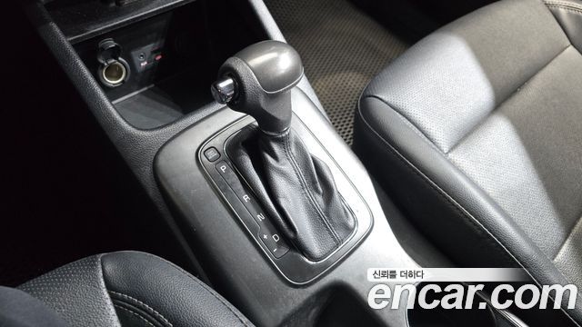 Kia K3 2015 — photo 12