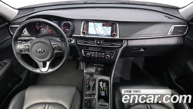 Kia K5 2017 — photo 10