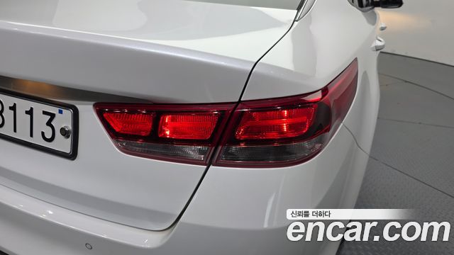 Kia K5 2017 — photo 9