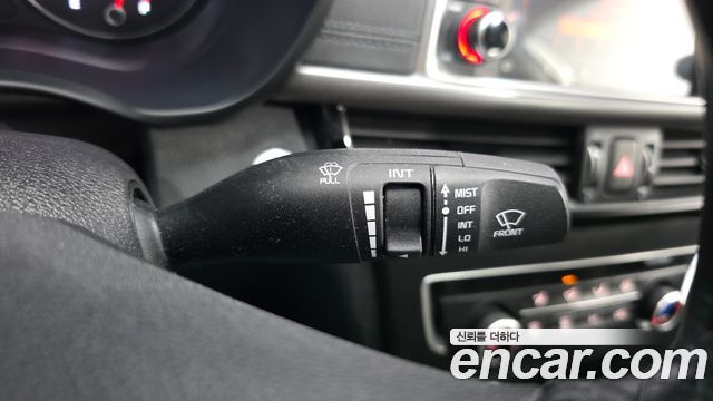 Kia K5 2017 — photo 30