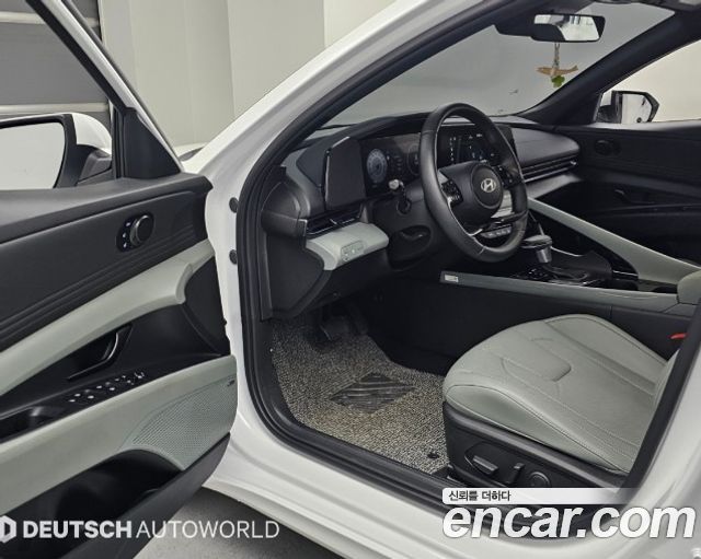 Hyundai AVANTE 2025 — photo 11