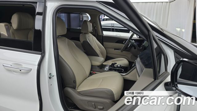 Kia Canival 2023 — photo 16