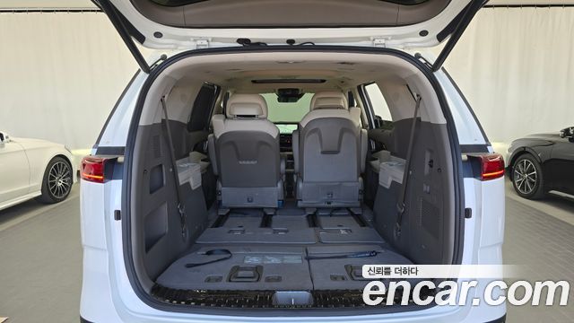 Kia Canival 2023 — photo 27