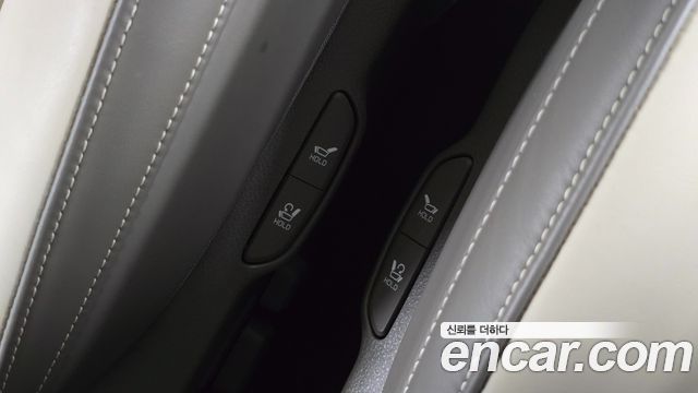 Kia Canival 2023 — photo 29