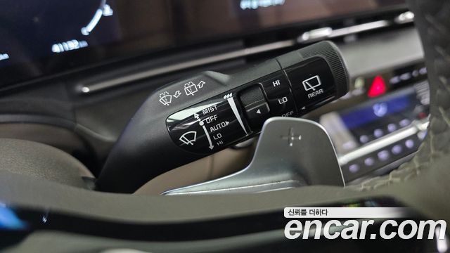 Kia Canival 2023 — photo 36