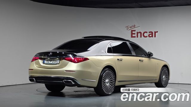 Mercedes-Benz S-Class 2023 — photo 2