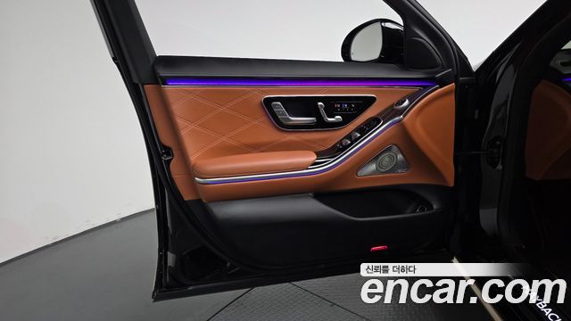 Mercedes-Benz S-Class 2023 — photo 14
