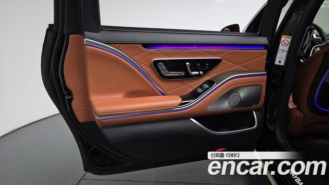 Mercedes-Benz S-Class 2023 — photo 15