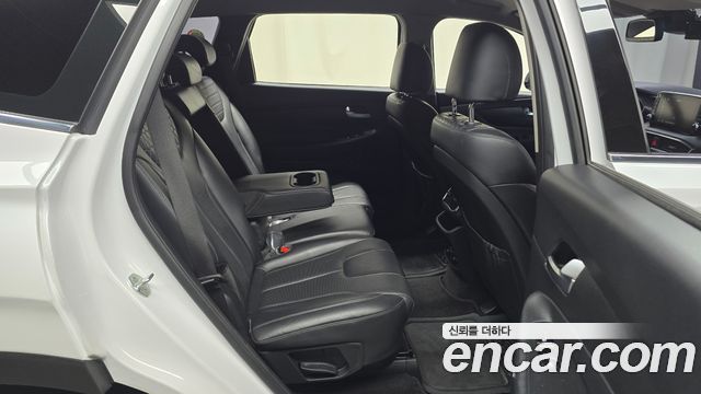 Hyundai Santafe 2019 — photo 17