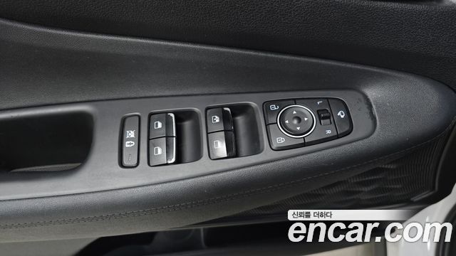 Hyundai Santafe 2019 — photo 22