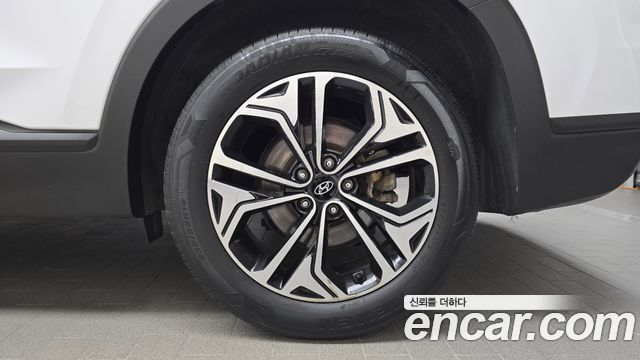 Hyundai Santafe 2019 — photo 7