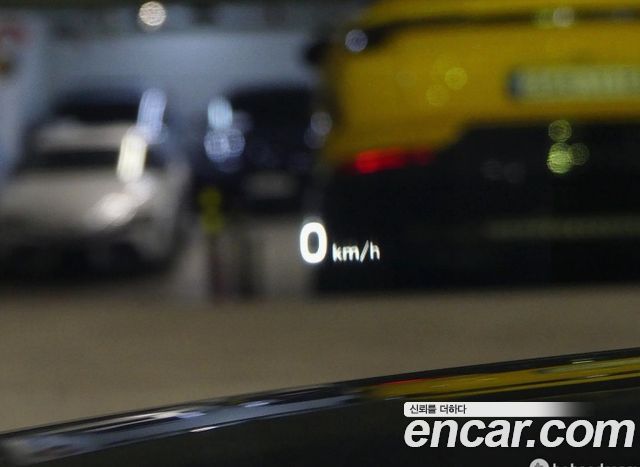 Genesis G90 2019 — photo 12