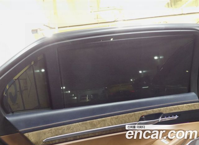 Genesis G90 2019 — photo 16