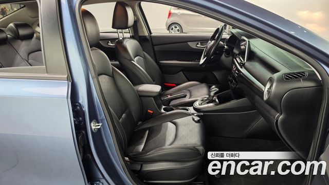 Kia K3 2019 — photo 15
