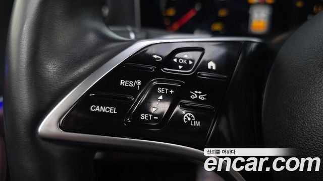 Mercedes-Benz E-Class 2023 — photo 29