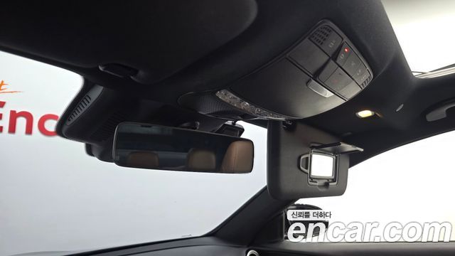 Mercedes-Benz E-Class 2023 — photo 32