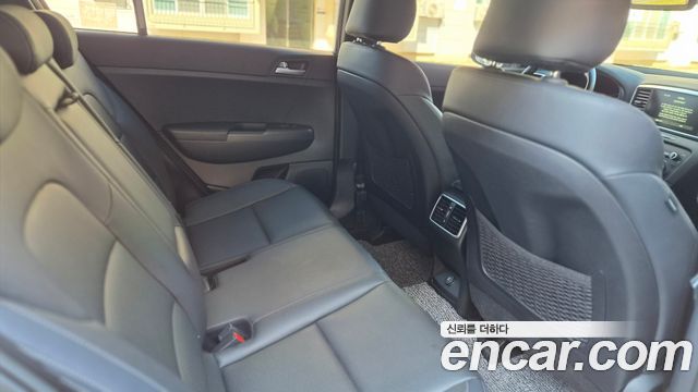 Kia Sportage 2021 — photo 11