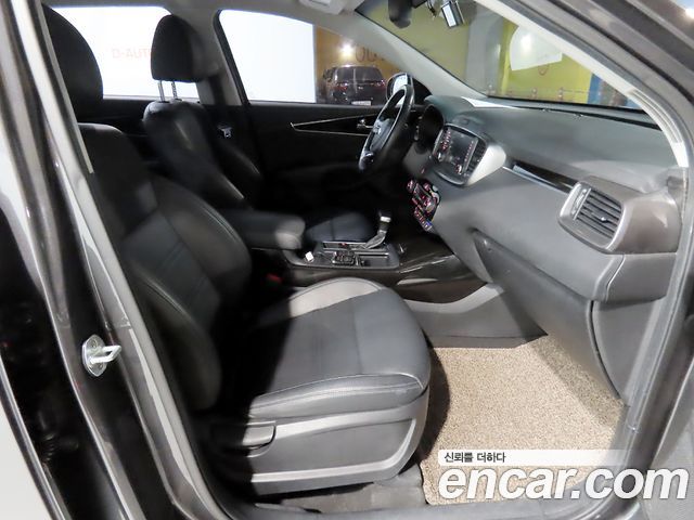 Kia Sorento 2018 — photo 11