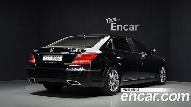 Hyundai Equus 2010 — photo 2