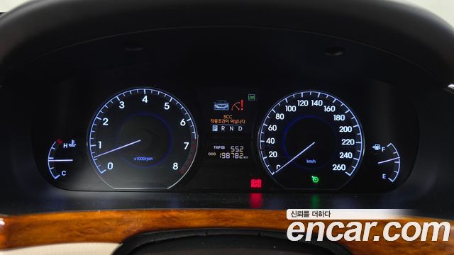 Hyundai Equus 2010 — photo 8