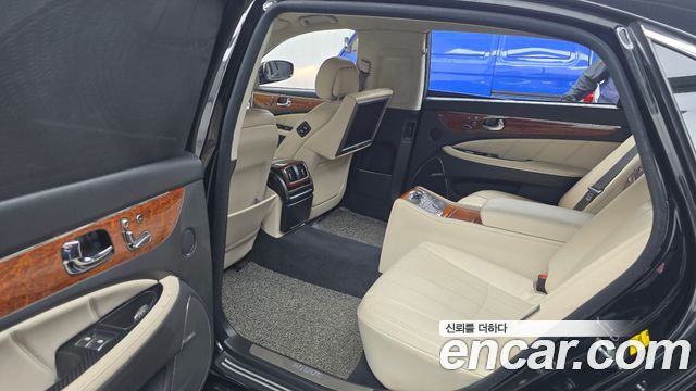 Hyundai Equus 2010 — photo 12