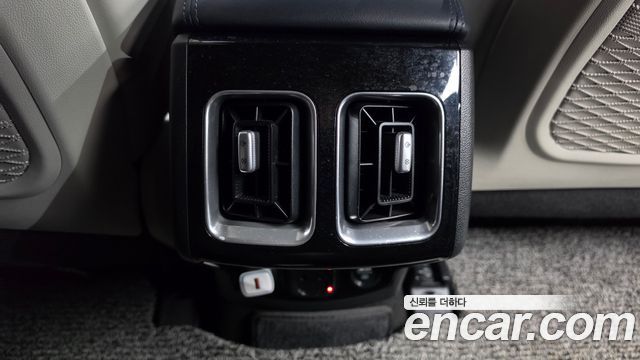 Kia Sorento 2021 — photo 31