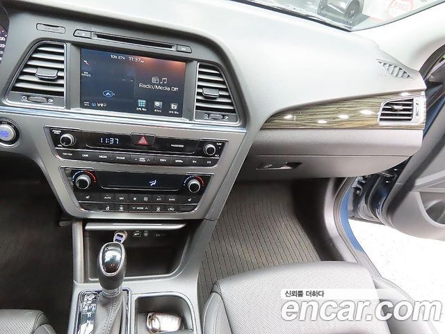 Hyundai Sonata 2015 — photo 13