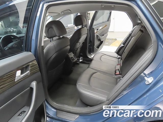 Hyundai Sonata 2015 — photo 17