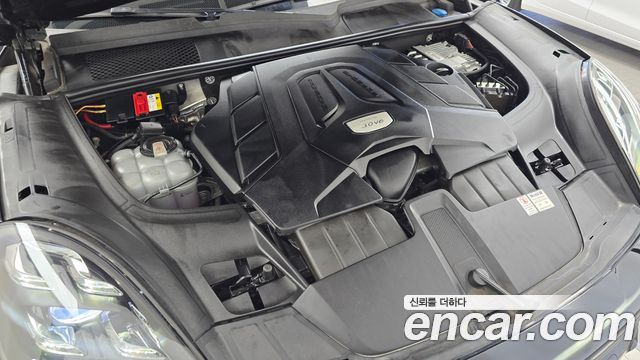 Porsche Cayenne 2022 — photo 6