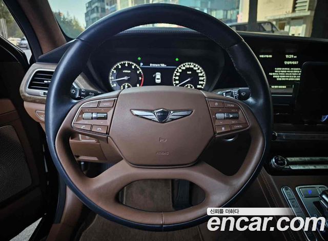 Genesis G90 2019 — photo 19