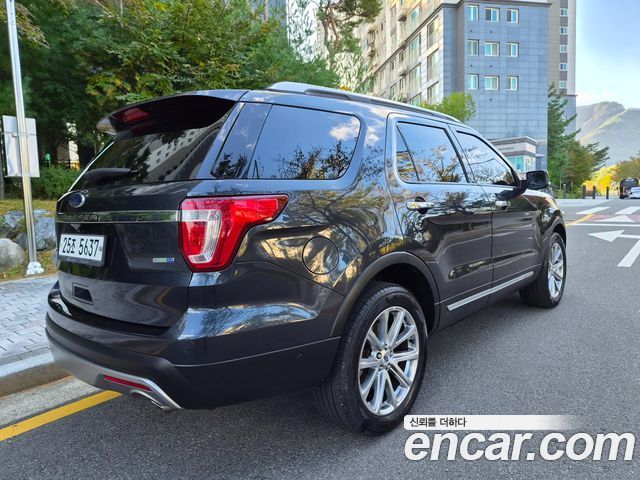 Ford Explorer 2017 — photo 2