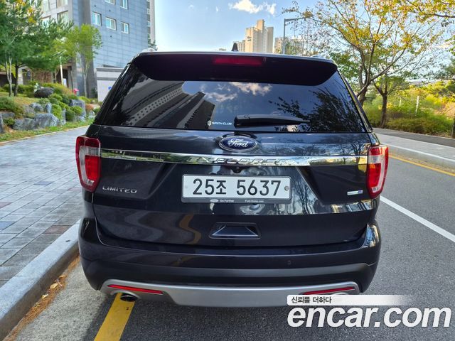 Ford Explorer 2017 — photo 4