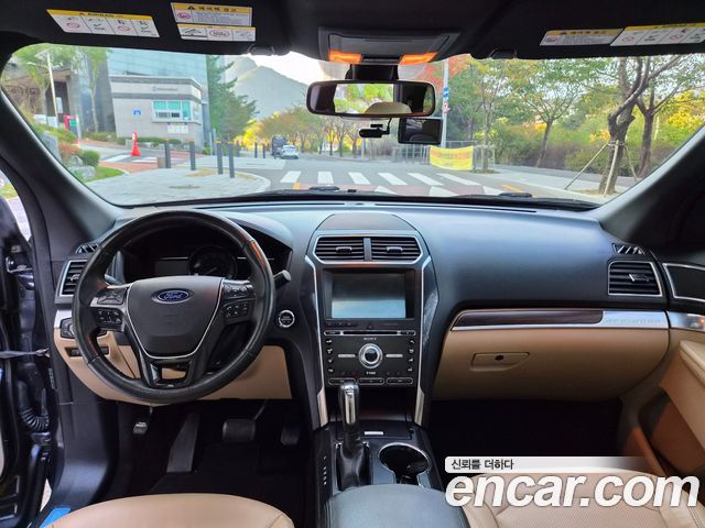 Ford Explorer 2017 — photo 7