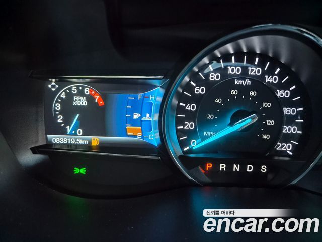 Ford Explorer 2017 — photo 8