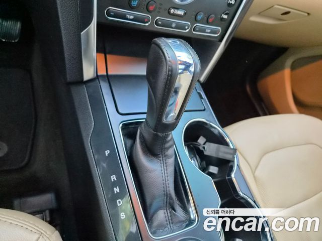 Ford Explorer 2017 — photo 9