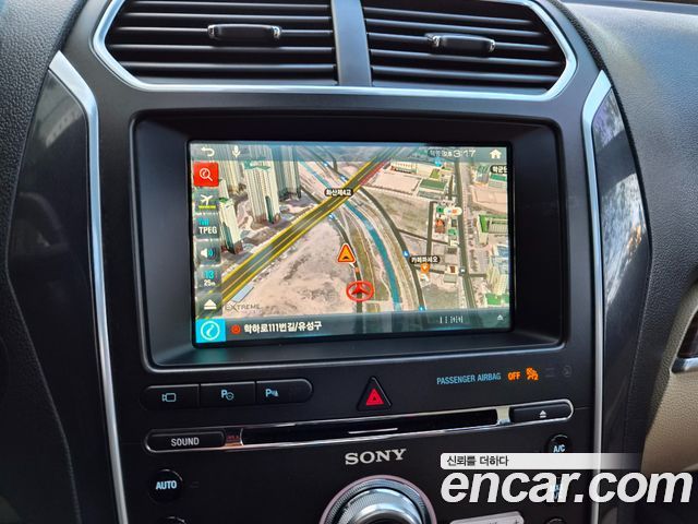 Ford Explorer 2017 — photo 15