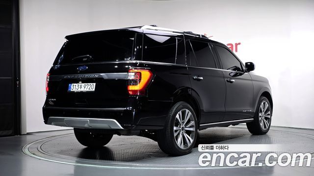 Ford Expedition 2021 — photo 2