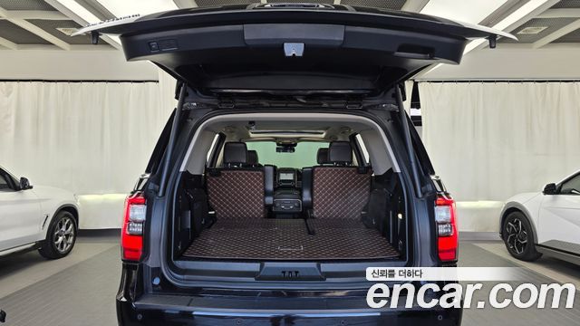 Ford Expedition 2021 — photo 20